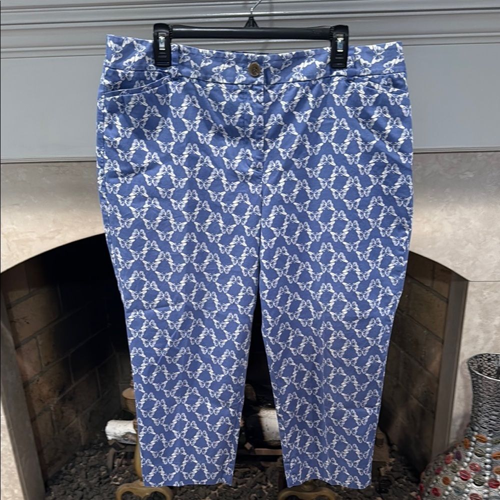 Talbots Blue and White Crops With White Butterfly Pattern Size 16